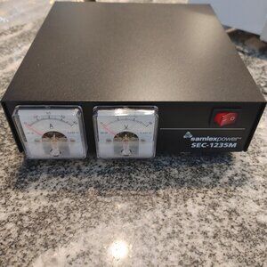 Samlex SEC1235M 13.8VDC 30 AMP Regulated Switching DC power supply with meters.